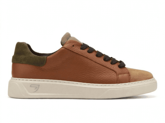 Sneakers in Pelle Effetto Martellato